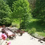 La Clairiere Du Moulin Bed & Breakfast