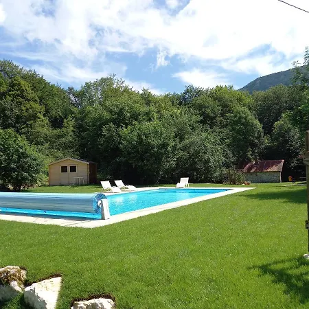 La Clairiere Du Moulin Nocleg ze śniadaniem